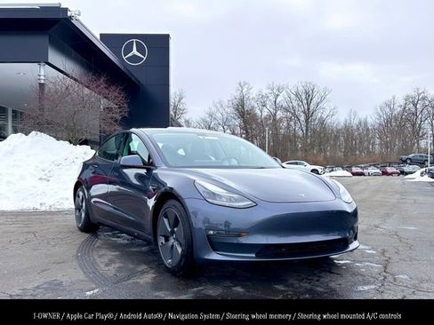 Used 2023 Tesla Model 3 Standard Range image 1