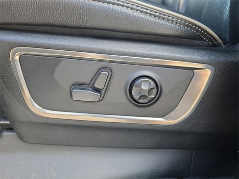 Certified 2019 RAM 1500 Limited image 15