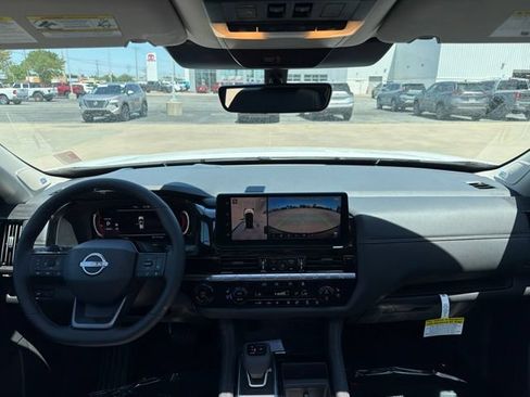 New 2026 Nissan Pathfinder Platinum w/ Cargo Package AWD/4WD image 16