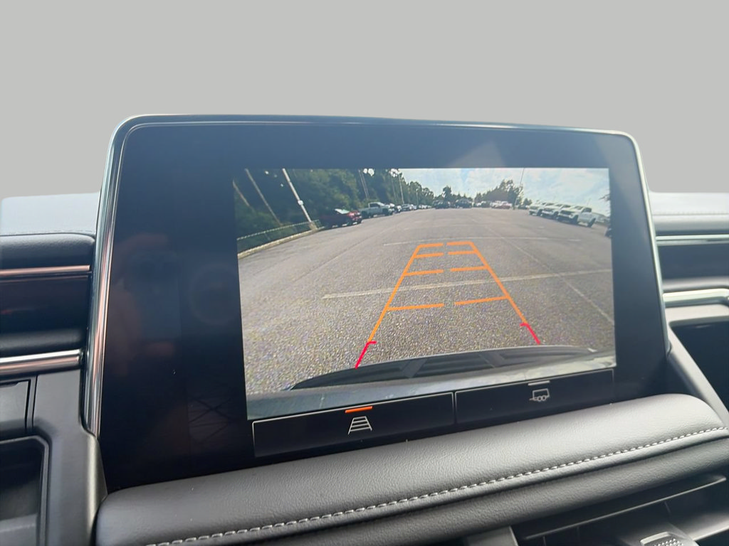 Used 2023 GMC Yukon XL SLE w/ Gmc Pro Safety Plus Package RWD image 19