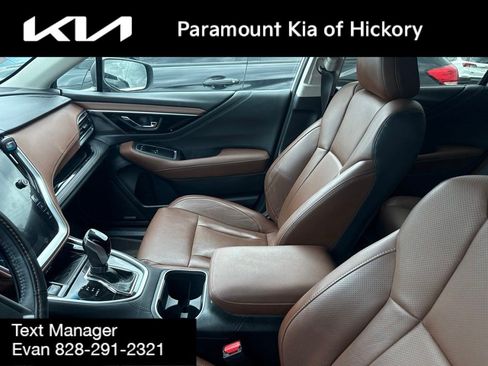 Used 2022 Subaru Outback Touring XT AWD/4WD image 4