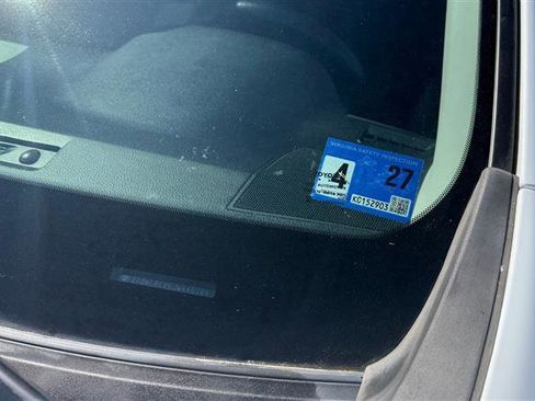 Used 2018 Toyota RAV4 XLE image 4