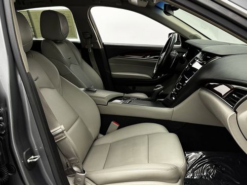 Used 2019 Cadillac CTS RWD image 33