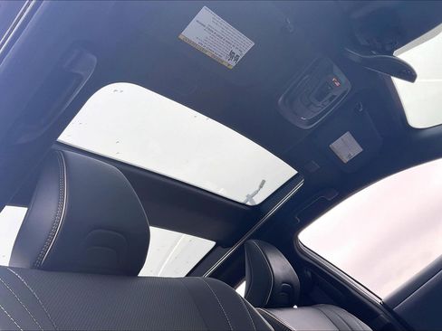 Used 2026 Toyota Crown Limited w/ Advanced Technology Package image 27