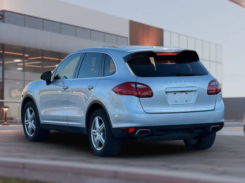 Used 2012 Porsche Cayenne AWD/4WD image 5