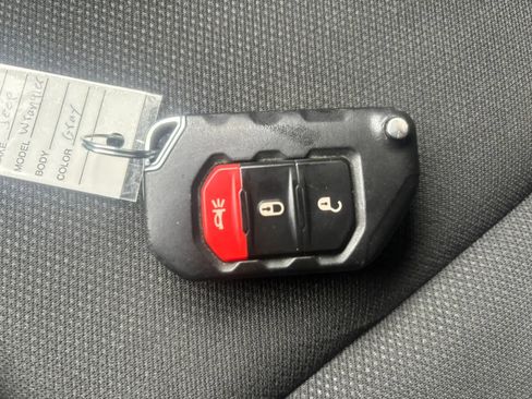 Used 2019 Jeep Wrangler Unlimited Sahara AWD/4WD image 25