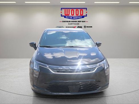 New 2027 Chrysler Pacifica Select FWD image 9