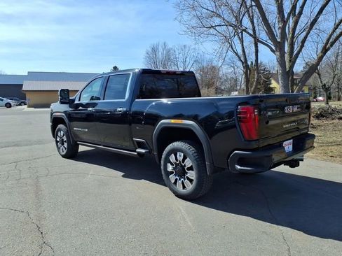 New 2026 GMC Sierra 3500 Denali w/ Denali Reserve Package AWD/4WD image 6