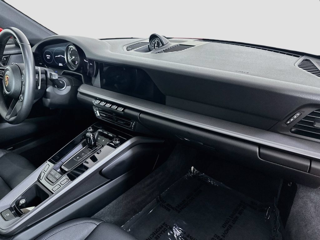 Certified 2021 Porsche 911 Carrera RWD image 31