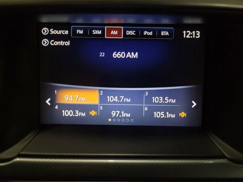 Used 2019 Nissan Pathfinder SL image 25