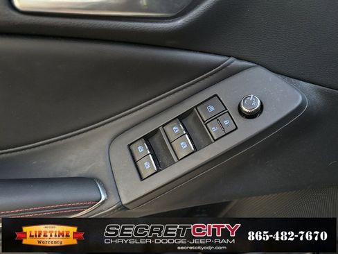 Used 2021 Toyota Avalon TRD image 24
