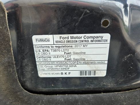Used 2017 Ford Escape SE w/ Equipment Group 201A FWD image 24