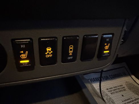 Used 2018 Nissan Frontier SV w/ Value Truck Package image 16