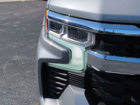 Used 2025 Chevrolet Silverado 1500 LT image 10