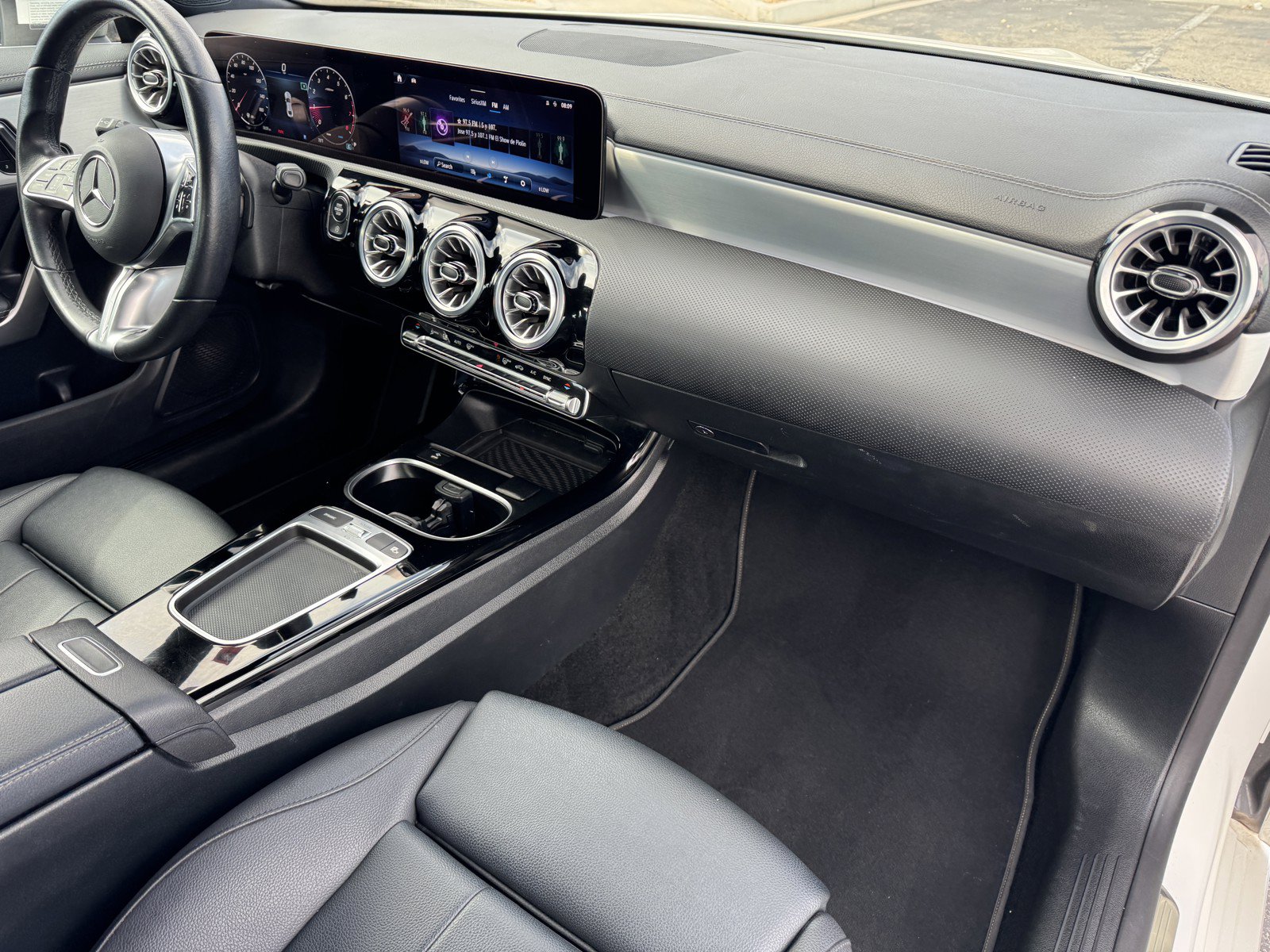 Used 2025 Mercedes-Benz CLA 250 image 7