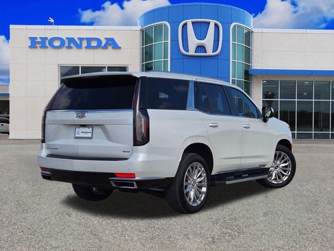 Used 2023 Cadillac Escalade Premium Luxury w/ Performance Package AWD/4WD image 3