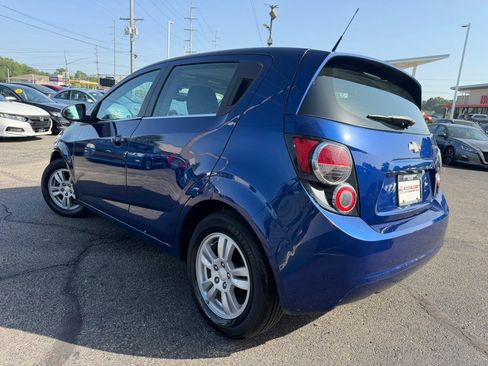 Used 2014 Chevrolet Sonic LT w/ Fun and Sun Package FWD image 9