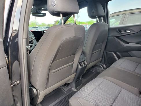 Used 2025 Chevrolet Equinox LT w/ Safety and Technology Package FWD image 13