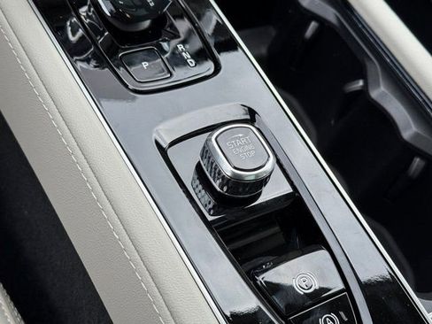 New 2026 Volvo XC90 T8 Ultra image 22