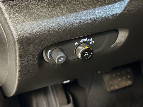 Used 2023 Chevrolet Traverse LT w/ LPO, Floor Liner Package AWD/4WD image 12