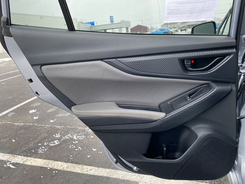 Used 2022 Subaru Crosstrek 2.5i Sport w/ Moonroof Package image 16