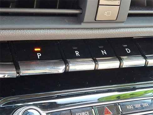 Certified 2022 Lincoln Corsair Reserve w/ Equipment Group 201A image 15