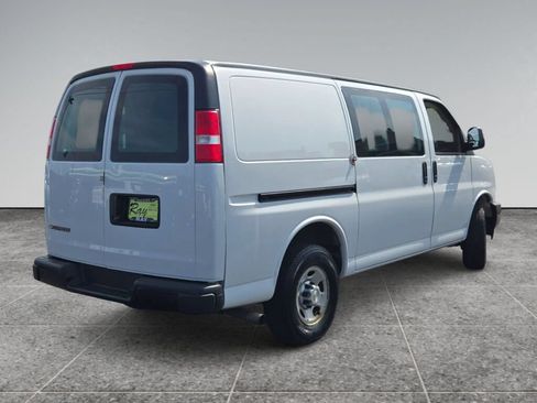 Used 2021 Chevrolet Express 2500 w/ Safety Package RWD image 5