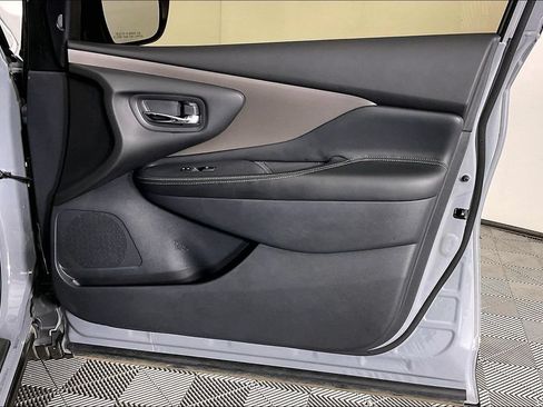 Used 2024 Nissan Murano SV w/ SV Midnight Edition Package FWD image 22