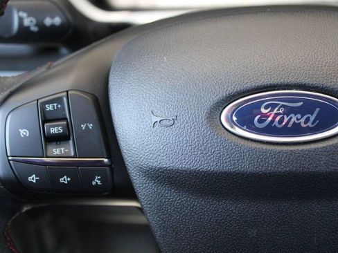 Used 2025 Ford Escape ST-Line FWD image 34