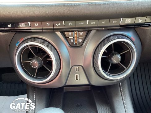 Used 2024 Chevrolet Blazer LT w/ Convenience Package FWD image 19