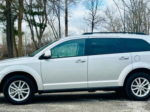 Used 2013 Dodge Journey SXT w/ Flexible Seating Group image 7