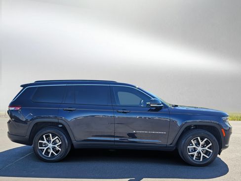 Used 2024 Jeep Grand Cherokee L Limited w/ Trailer Tow Package AWD/4WD image 6