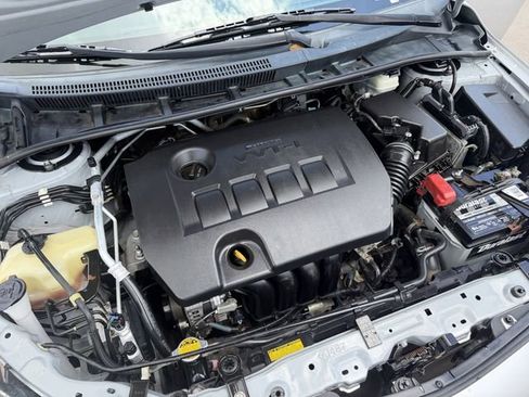 Used 2011 Toyota Corolla LE FWD image 18