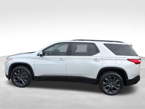 Used 2021 Chevrolet Traverse RS image 2