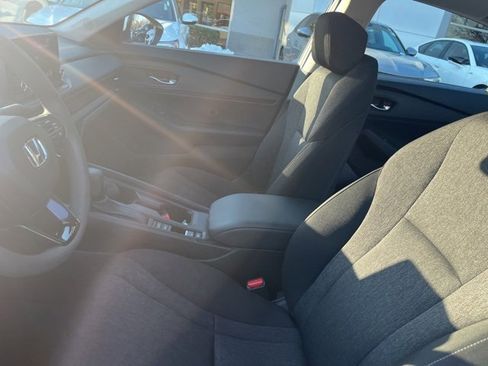 Used 2023 Honda Accord EX image 33