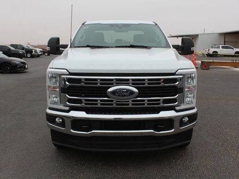 Used 2025 Ford F250 XLT image 9
