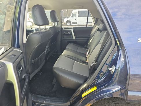 Used 2024 Toyota 4Runner SR5 Premium image 4