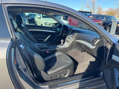 Used 2009 INFINITI G37 x Coupe w/ Premium Pkg image 16