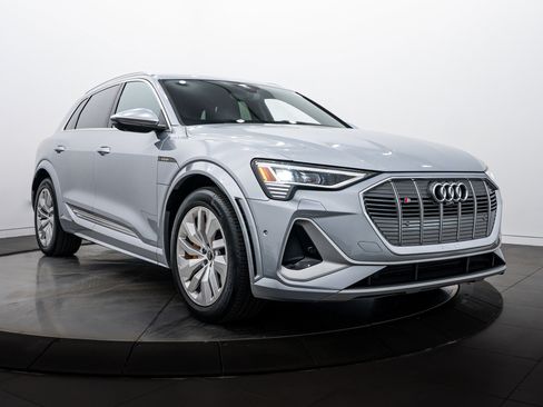 Used 2023 Audi e-tron S Premium Plus image 2