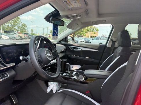 Used 2025 Buick Envision Sport Touring AWD/4WD image 32