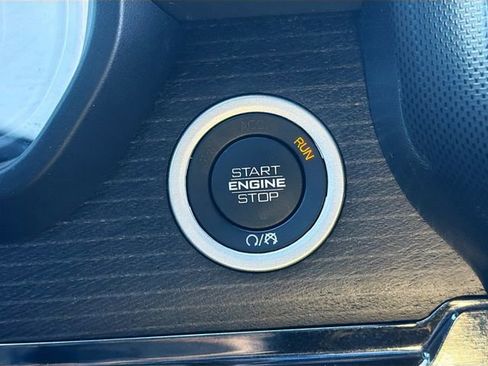 Used 2023 RAM 1500 Limited w/ Body Color Bumper Group image 33