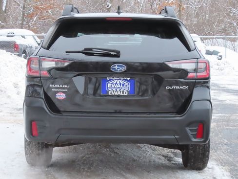 Used 2020 Subaru Outback Premium image 12
