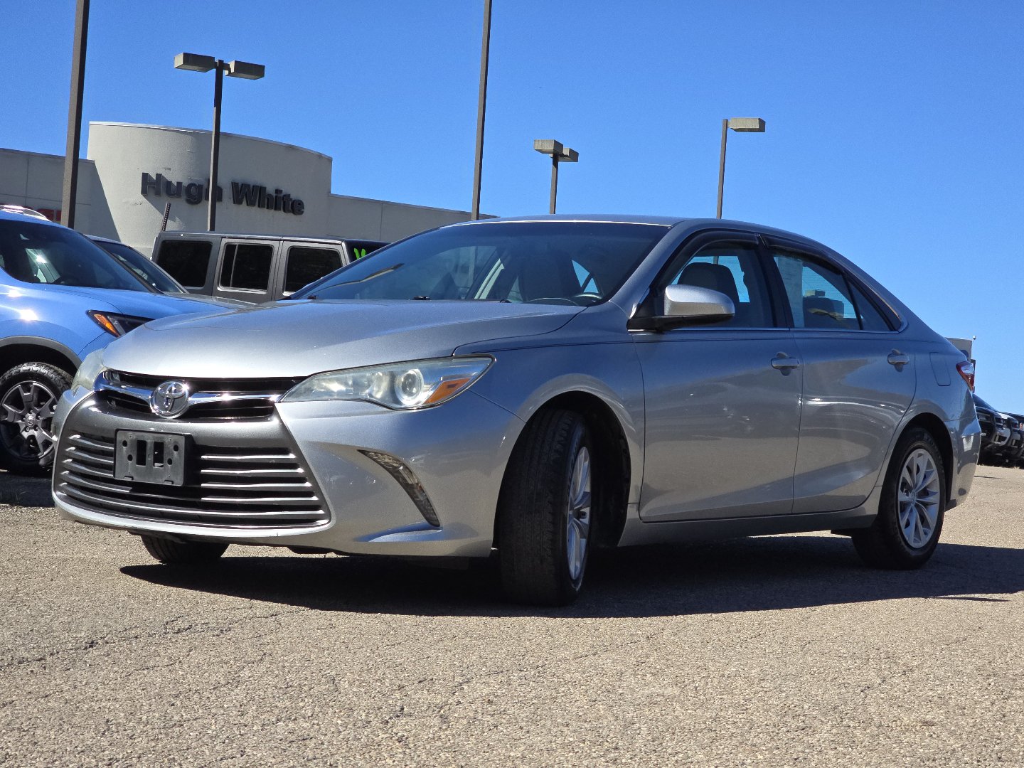 Used 2016 Toyota Camry LE FWD image 9