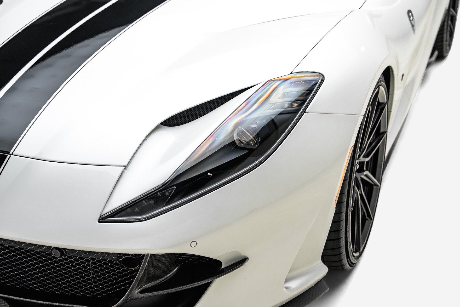 Used 2022 Ferrari 812 GTS RWD image 22
