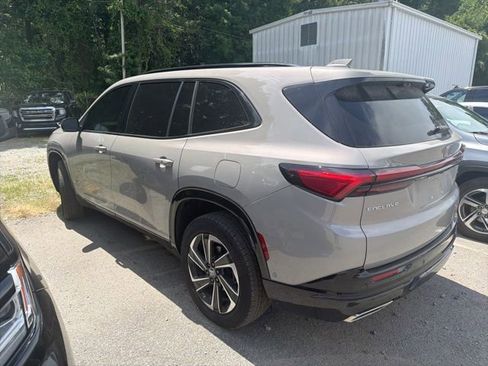 Used 2026 Buick Enclave Sport Touring w/ Super Cruise Package FWD image 6