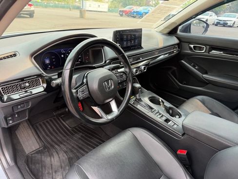 Used 2022 Honda Civic Touring image 16
