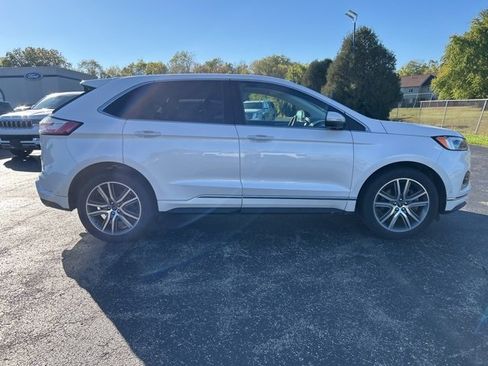 Used 2019 Ford Edge Titanium w/ Equipment Group 301A AWD/4WD image 4
