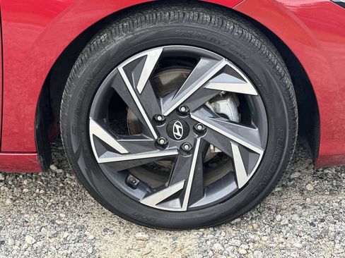 Used 2025 Hyundai Elantra SEL FWD image 12
