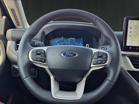 New 2026 Ford Explorer Active RWD image 25
