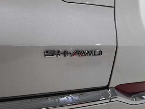 Used 2025 Acura MDX SH-AWD image 11